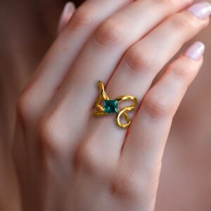 EROS Ring Anti-Tarnish Ginkgo Leaf Crystal Accent (Adjustable Size)