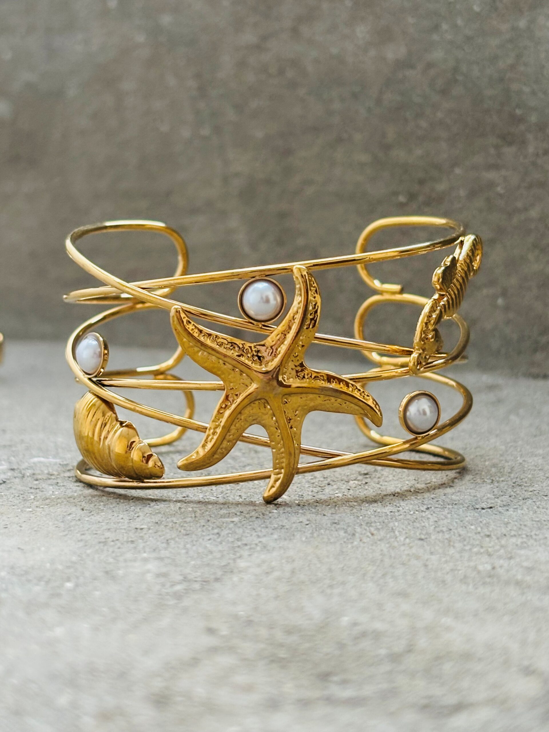 EROS - Ocean Pearl Star Cuff