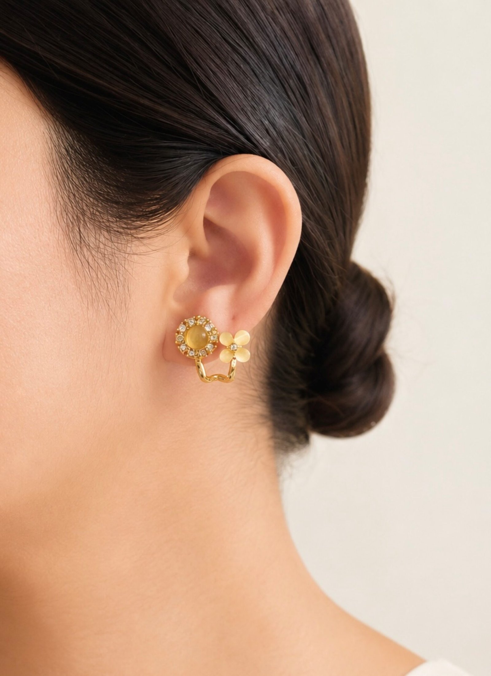 EROS - Golden Floral Crystal Hoop Earrings