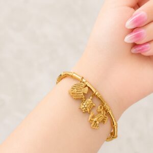 EROS – Golden Safari Charm Bracelet