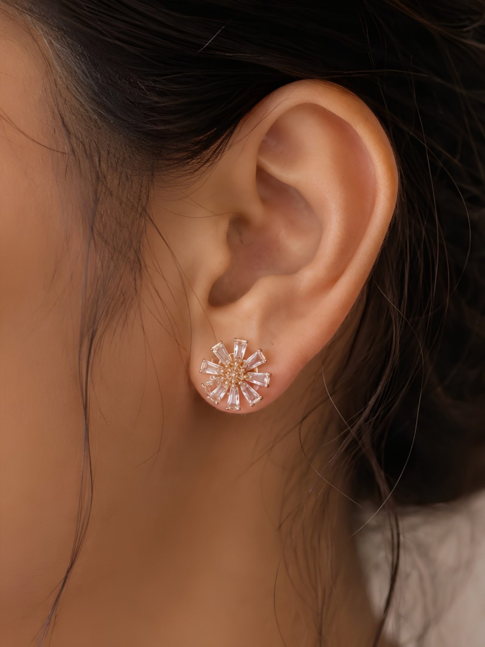 EROS - Sunburst Crystal Studs
